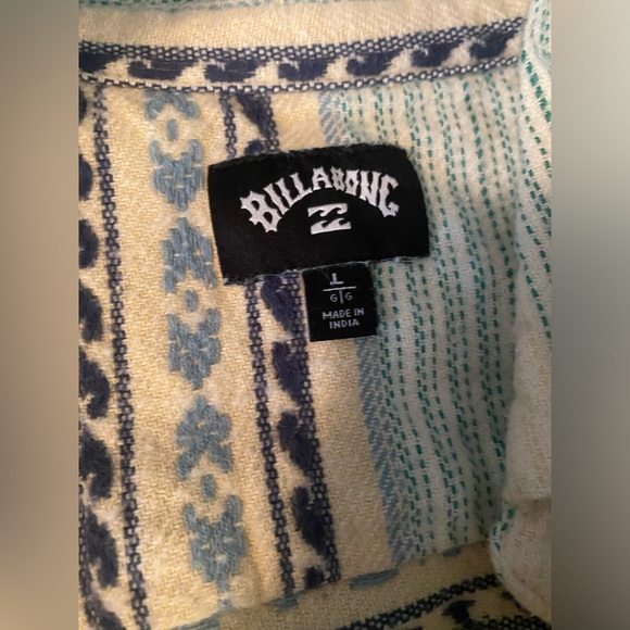 Blue western Aztec cotton button up size large - Picture 2 of 2